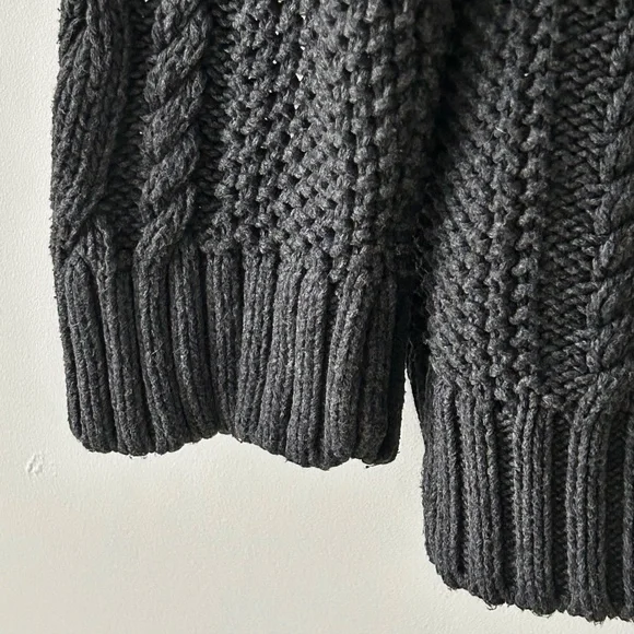 Quince 100% Organic Cotton Oversized Gray Cable Cardigan - Picture 8 of 16